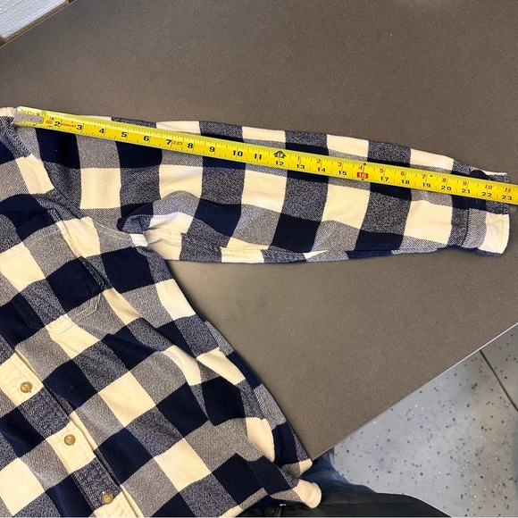 LL Bean Navy Plaid Long Sleeve Soft Flannel Shirt 100% Organic Cotton 506162 W L - Picture 13 of 16